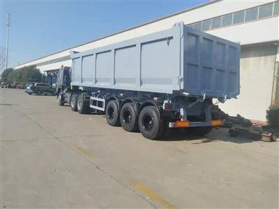 Caminhão traseiro de despejo